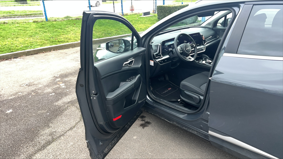 Kia Sportage — 14