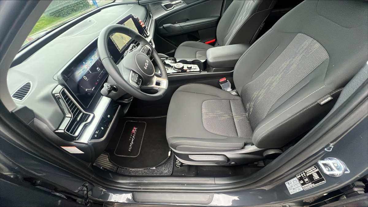 Kia Sportage — 24