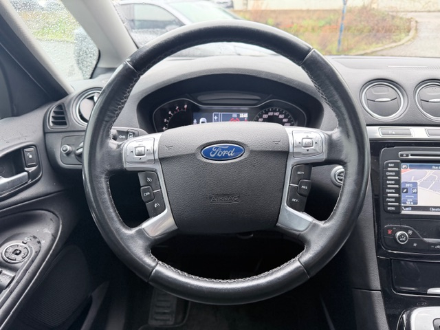 Ford S-Max — 8