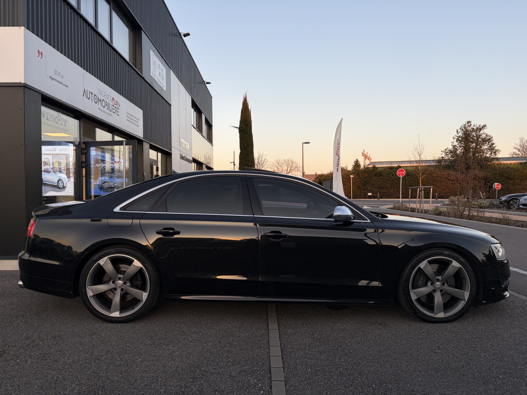 Audi S8 — 35