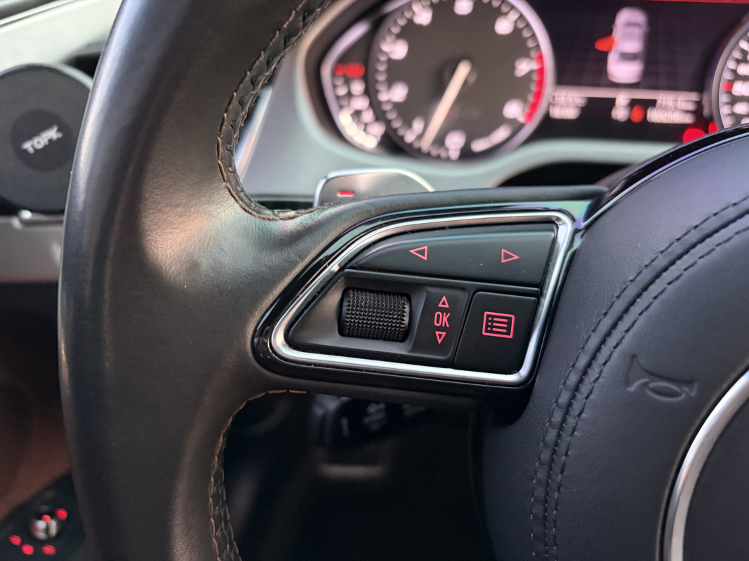 Audi S8 — 26