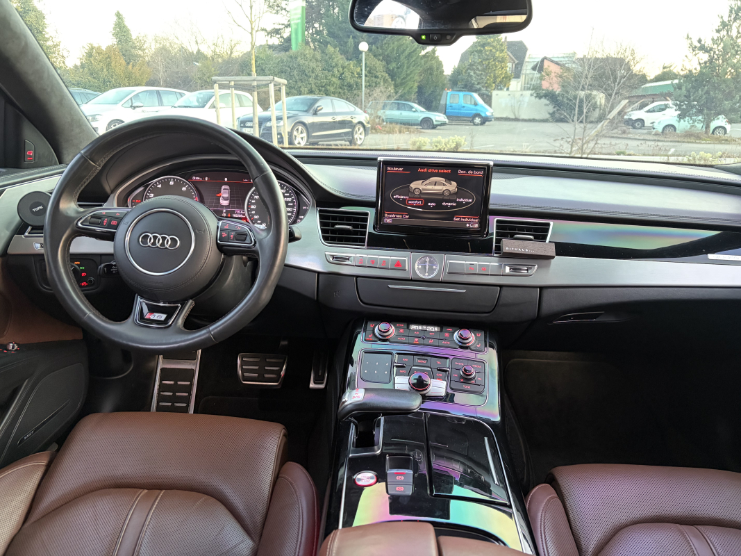 Audi S8 — 17