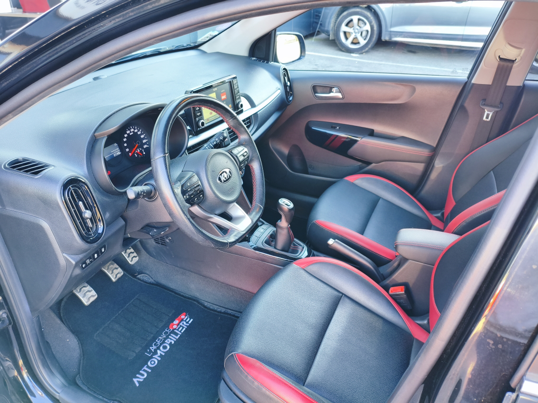 Kia Picanto — 8