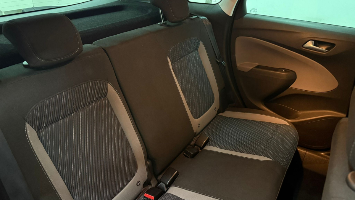 Opel Crossland x — 11