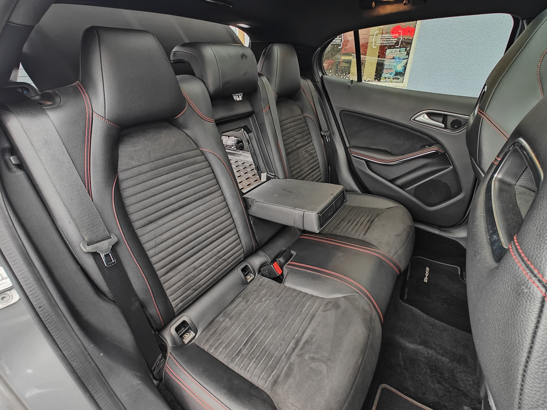 Mercedes Classe GLA — 13