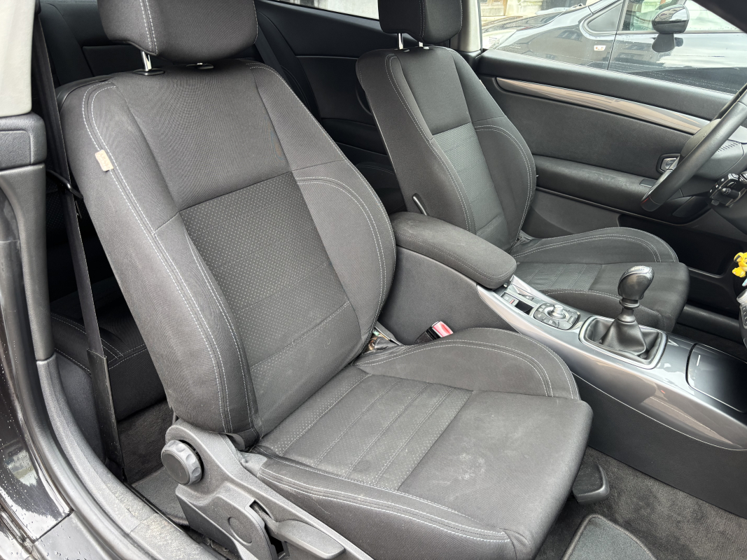 Renault Laguna Coupé — 10