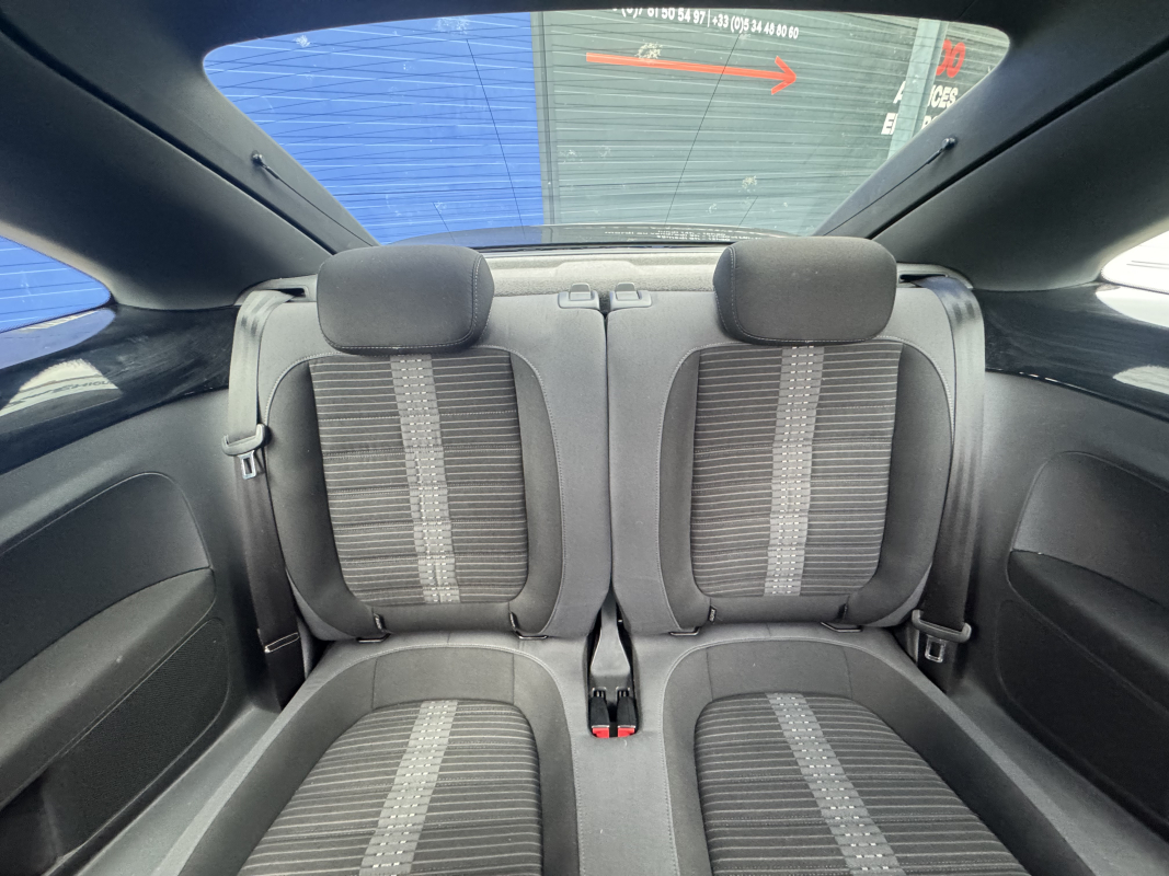 Volkswagen New beetle — 23
