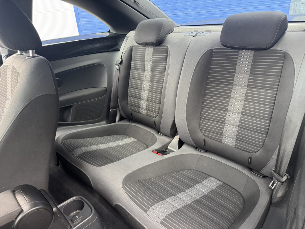 Volkswagen New beetle — 24