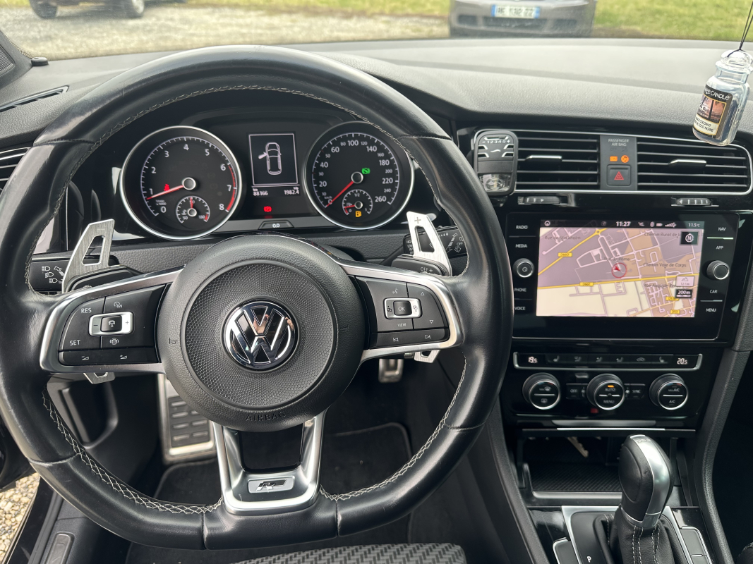 Volkswagen Golf — 9