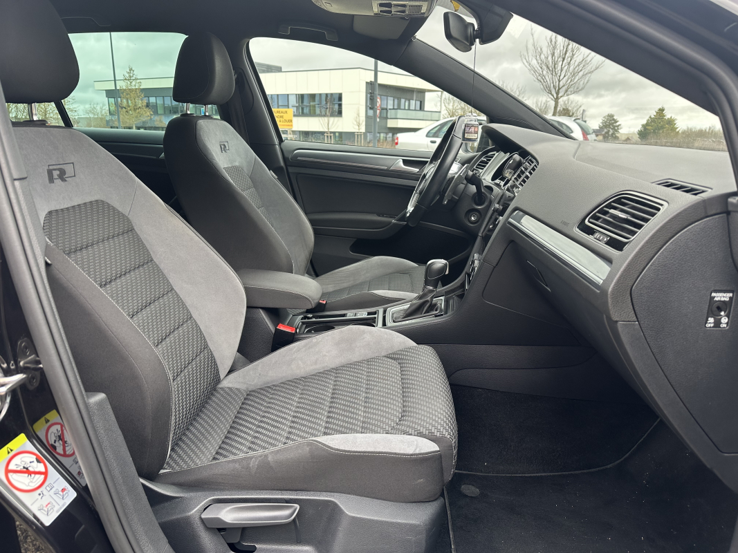 Volkswagen Golf — 12