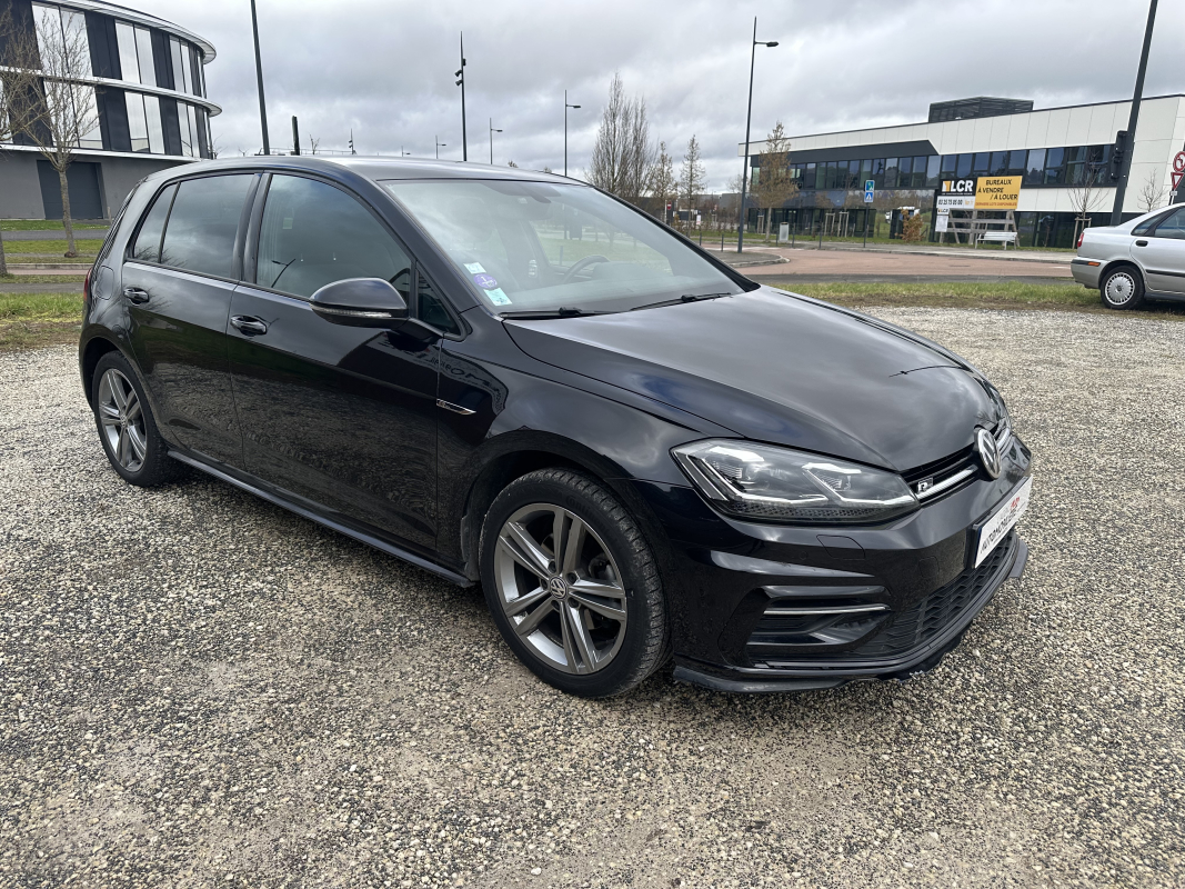 Volkswagen Golf — 7