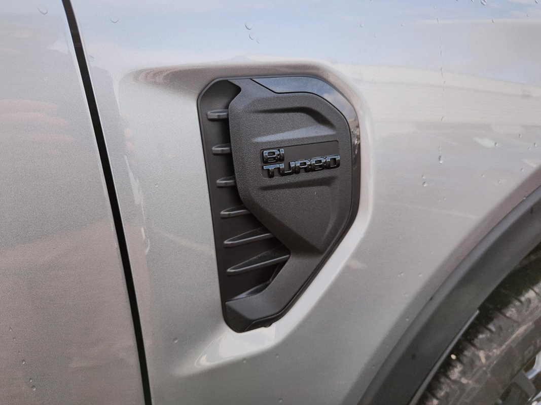 Ford Ranger — 10