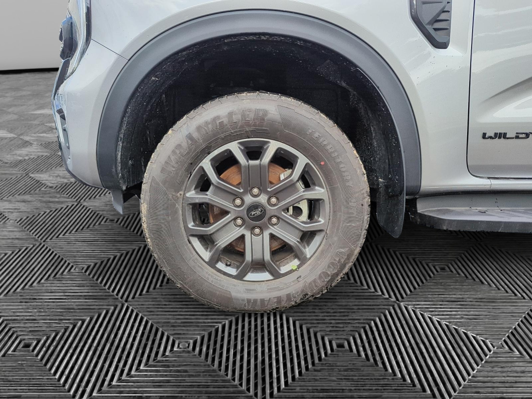 Ford Ranger — 11