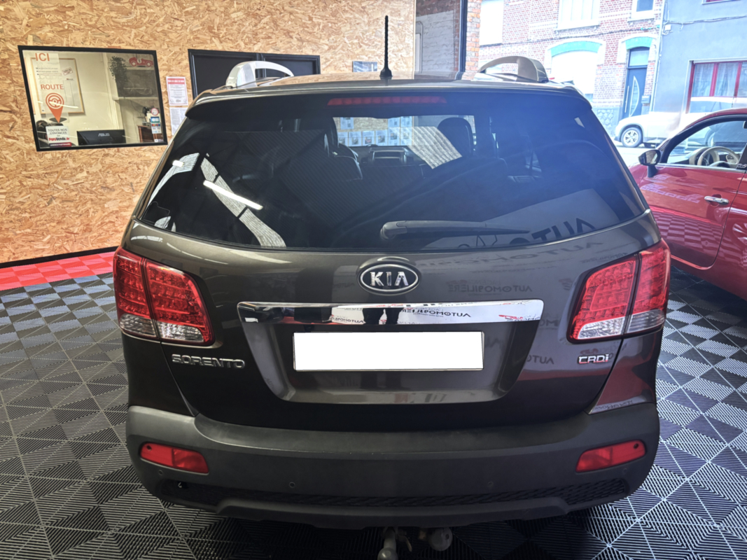 Kia Sorento — 6