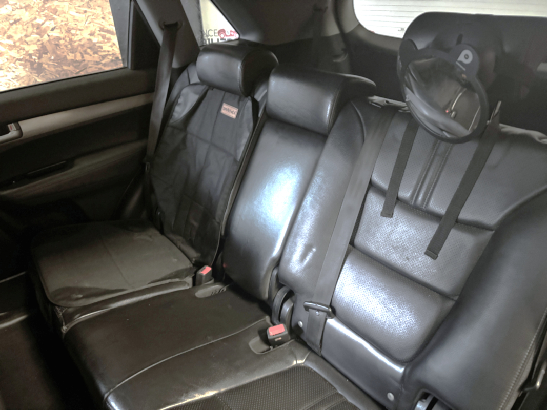 Kia Sorento — 13