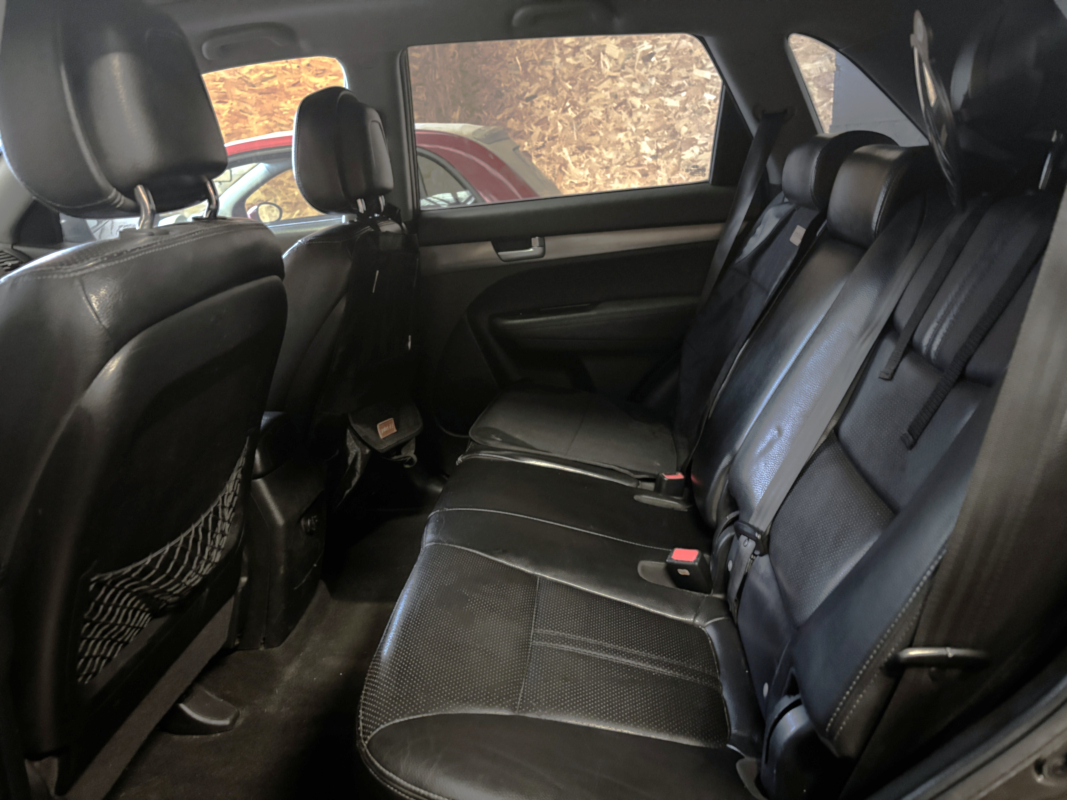 Kia Sorento — 15