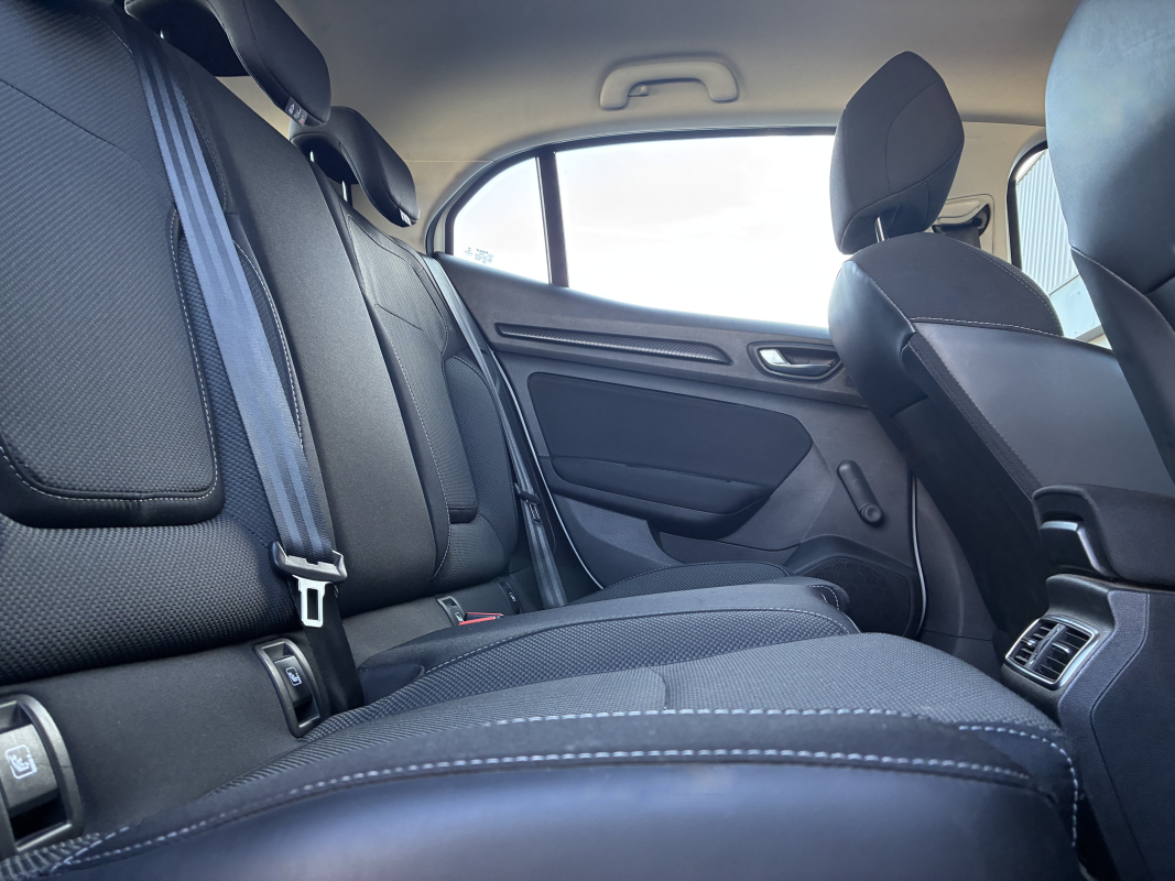 Renault Megane — 13