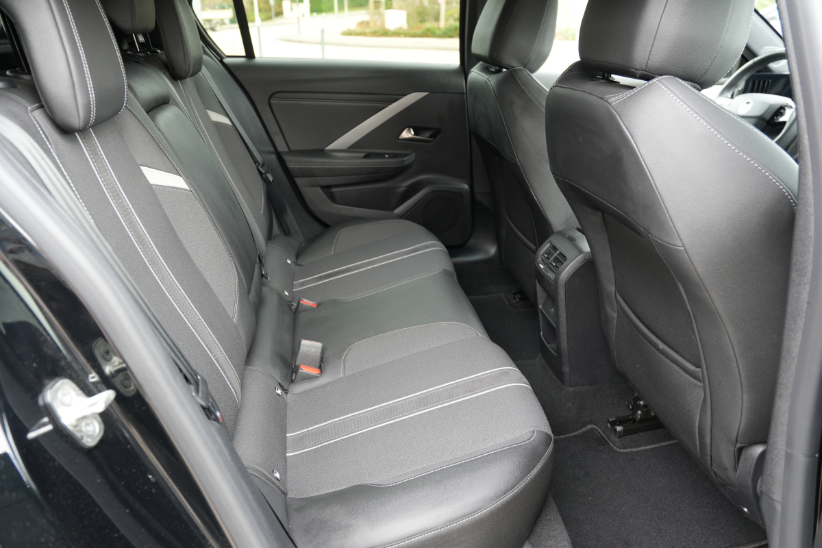 Opel Astra — 36