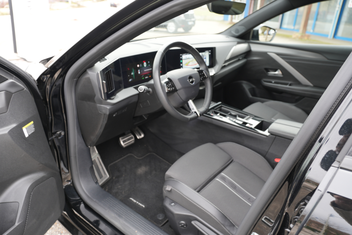 Opel Astra — 32