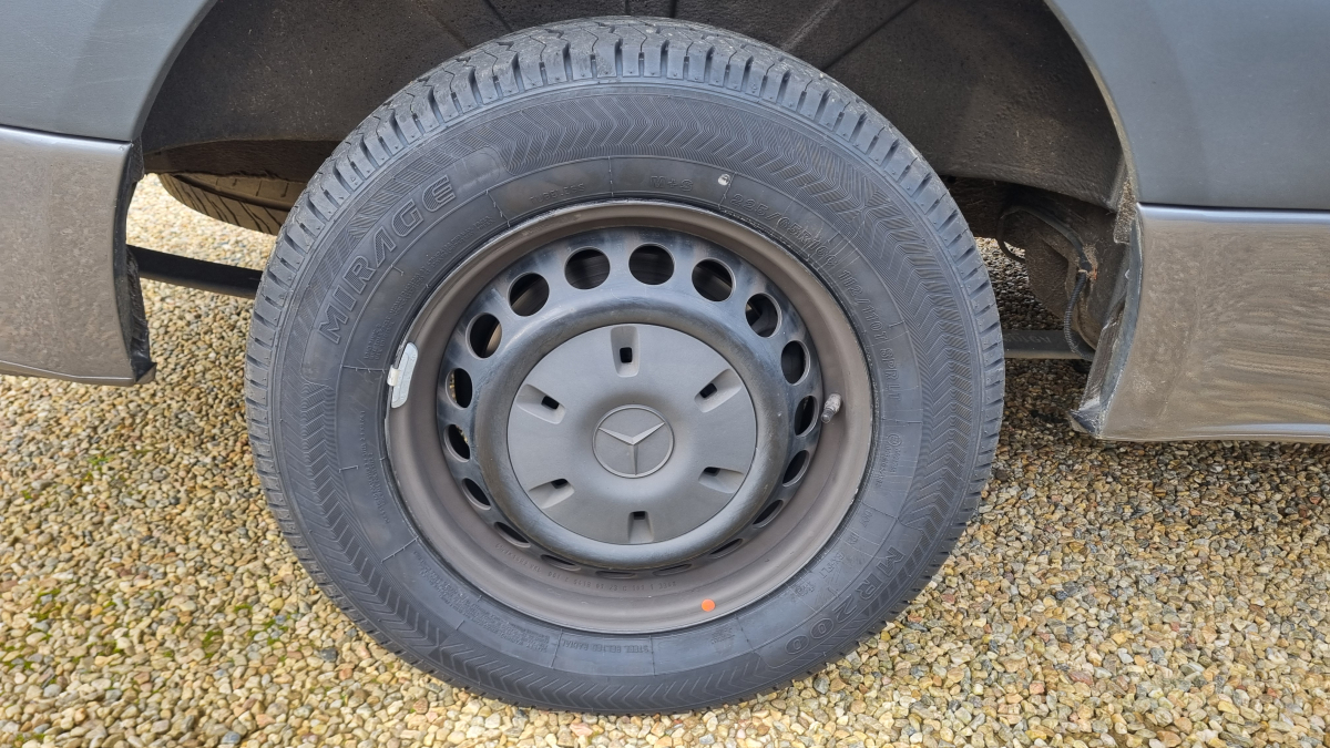 Mercedes Sprinter — 23