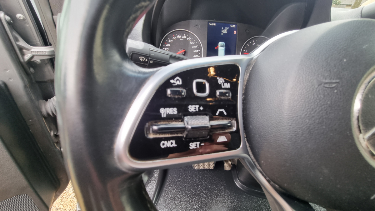 Mercedes Sprinter — 19