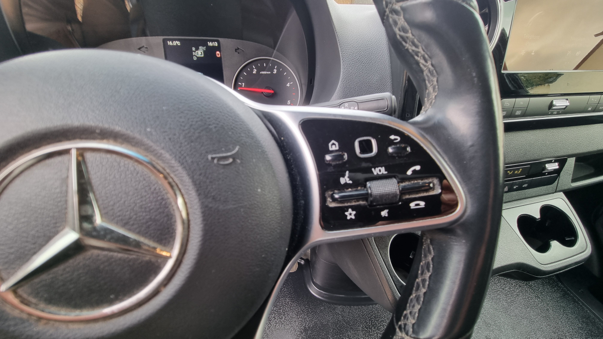 Mercedes Sprinter — 20