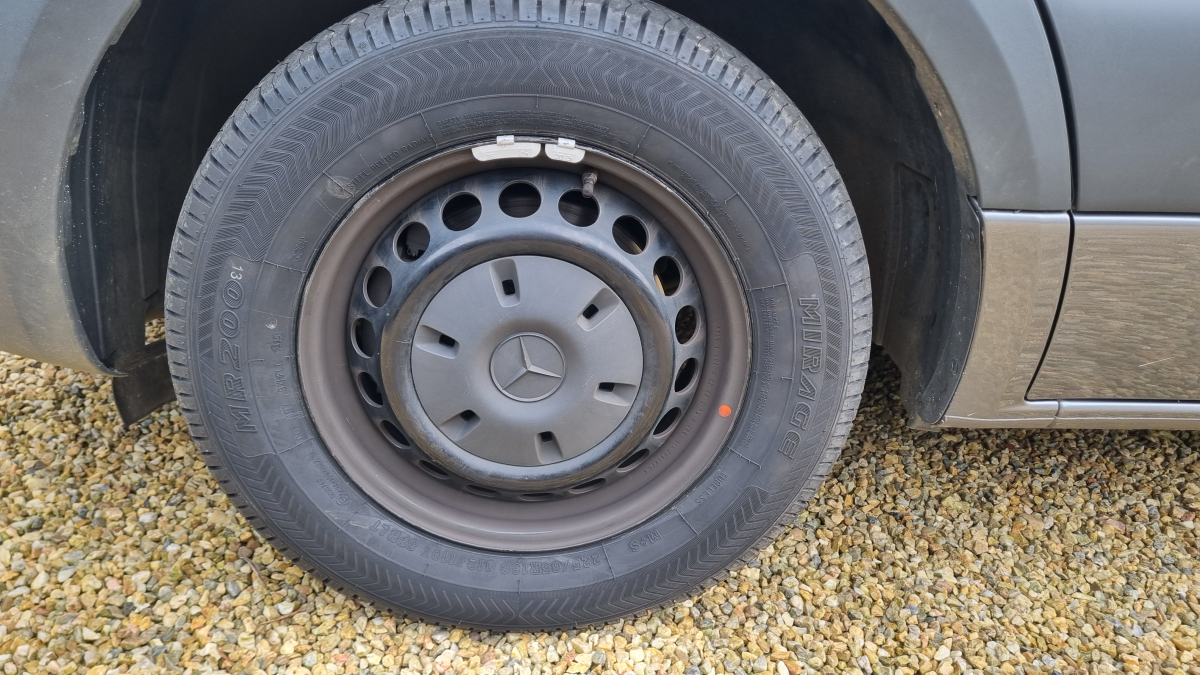Mercedes Sprinter — 24