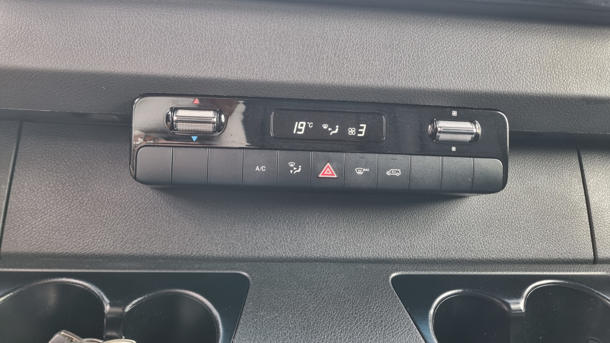 Mercedes Sprinter — 17