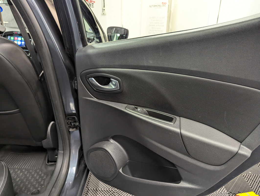 Renault Clio — 21