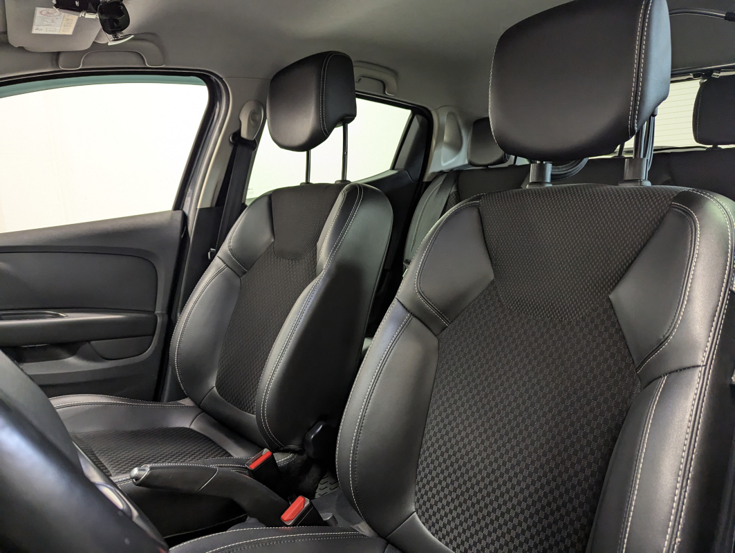 Renault Clio — 19