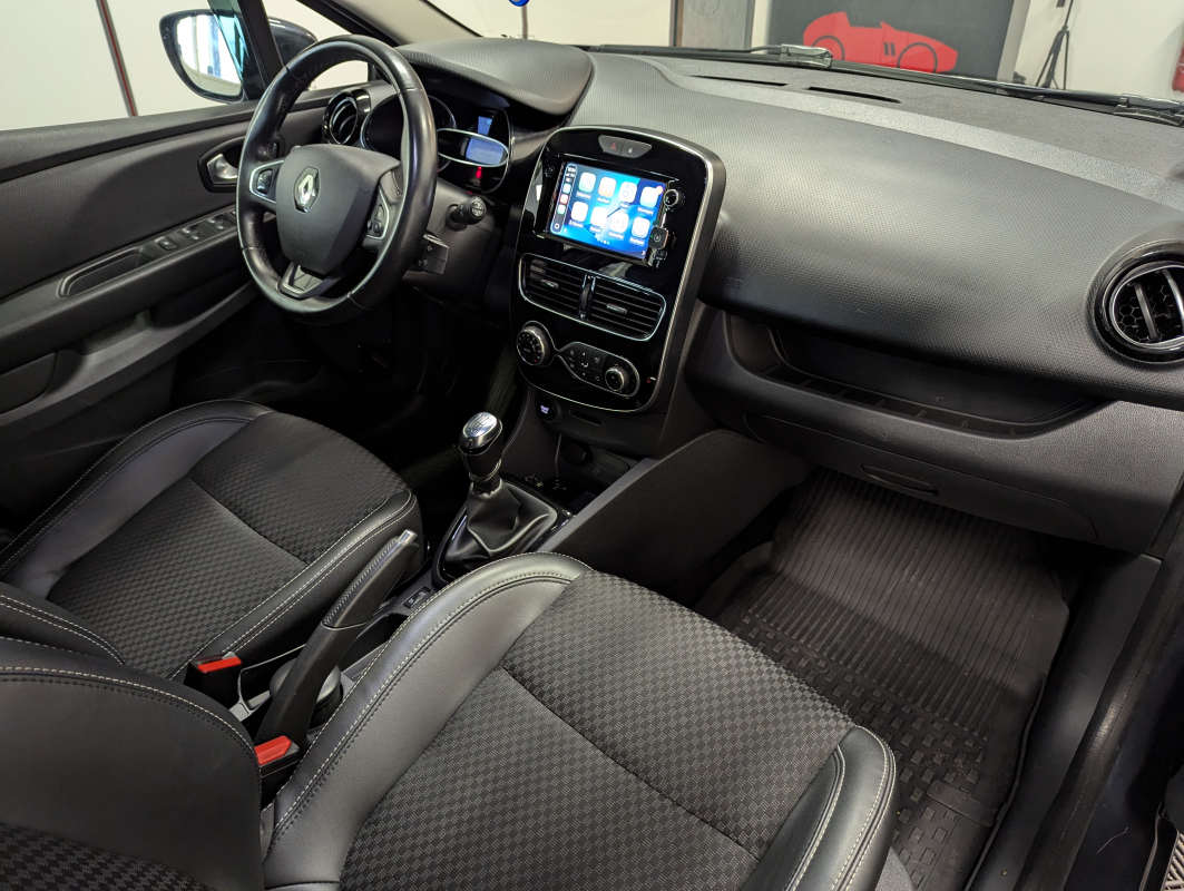 Renault Clio — 10