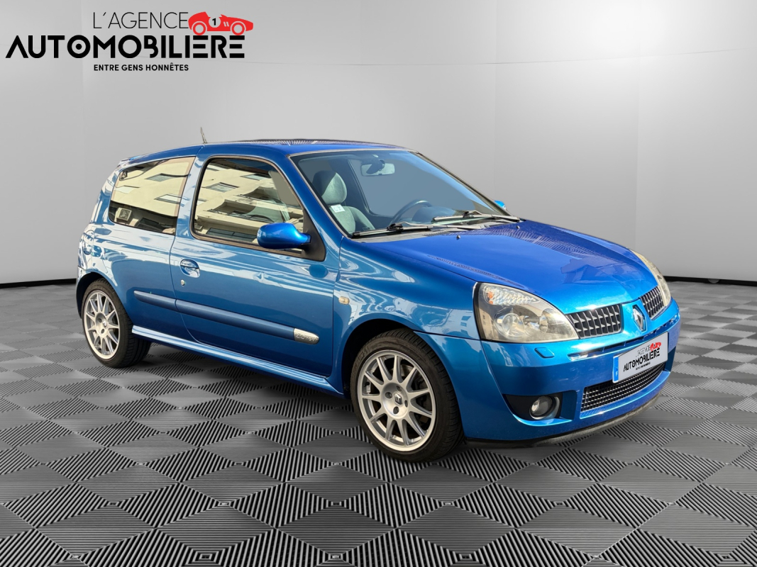 Renault Clio — 7