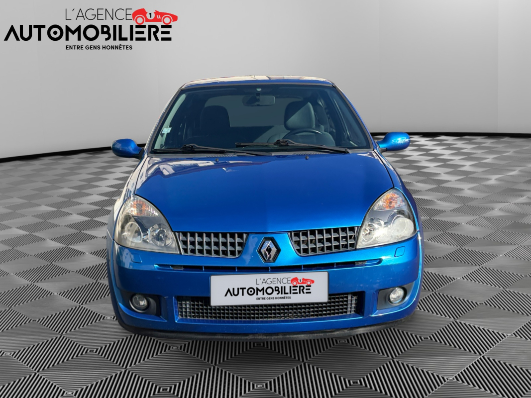 Renault Clio — 8