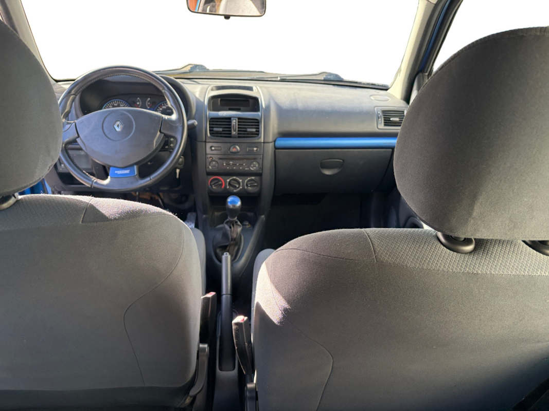 Renault Clio — 13