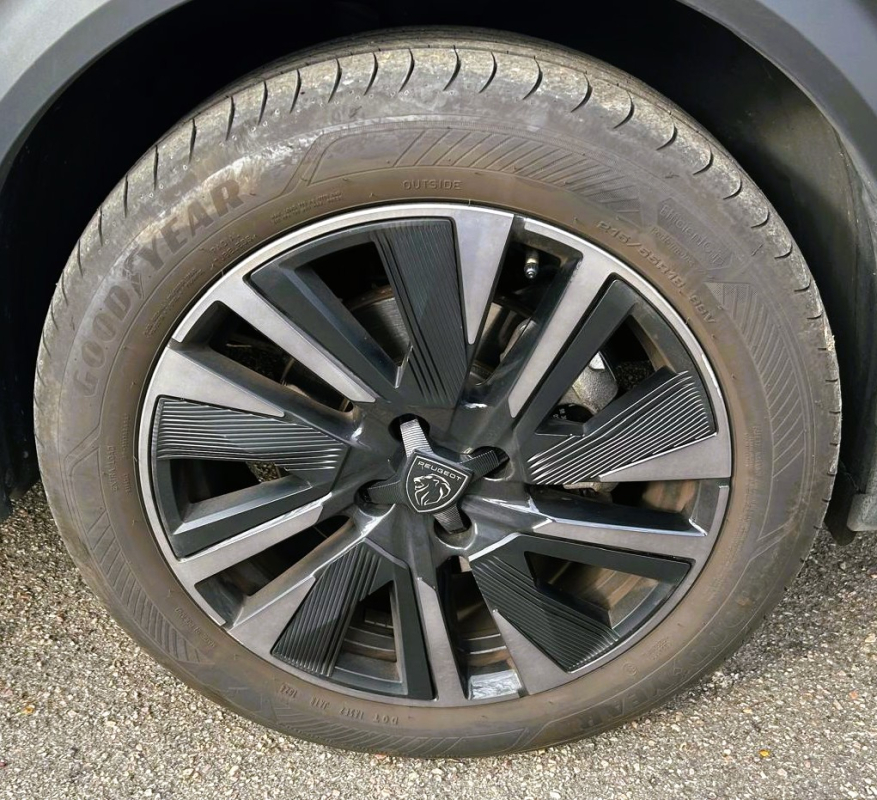Peugeot 2008 — 27