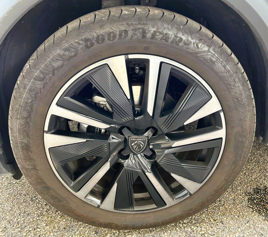 Peugeot 2008 — 20