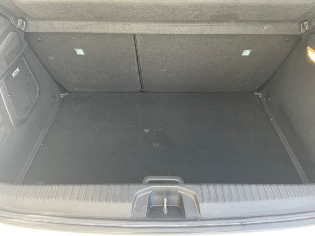 Renault Clio — 18