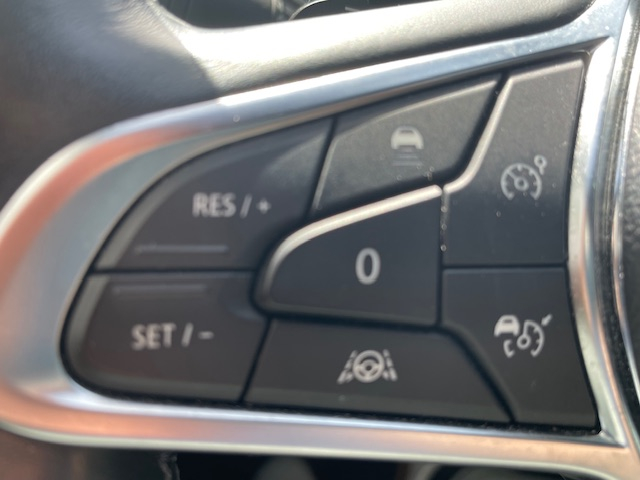 Renault Clio — 12