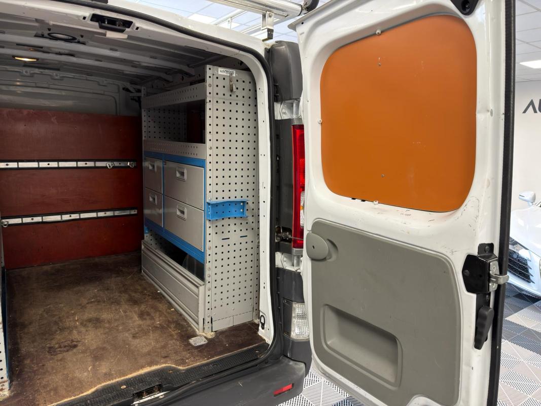 Renault Trafic — 26