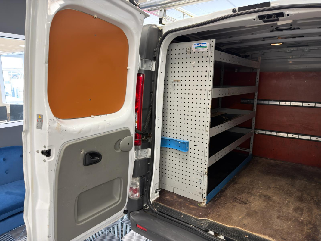 Renault Trafic — 24