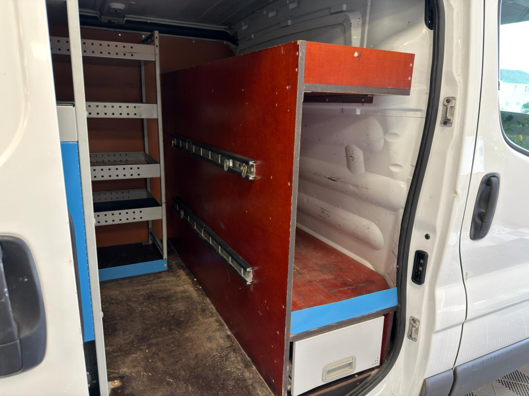 Renault Trafic — 31