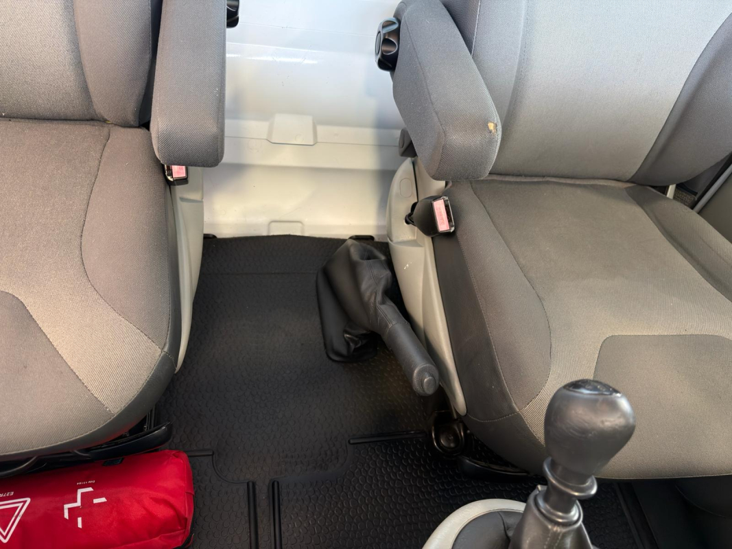 Renault Trafic — 20