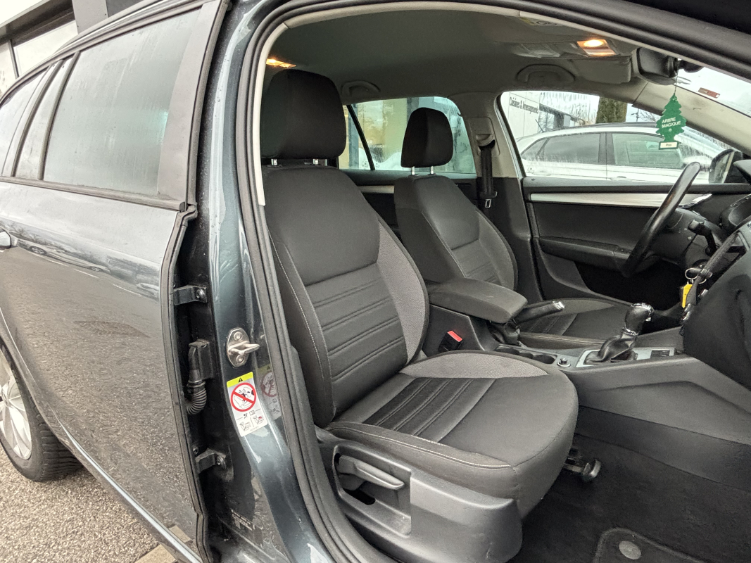Skoda Octavia Combi — 11