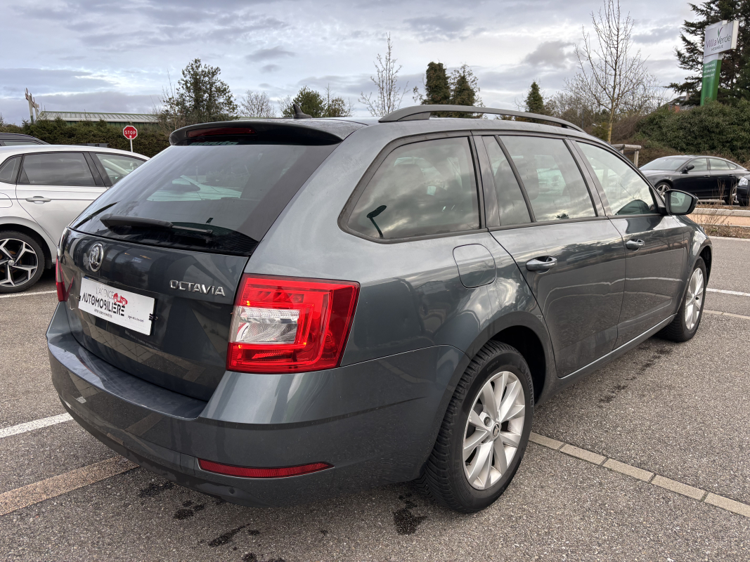 Skoda Octavia Combi — 7