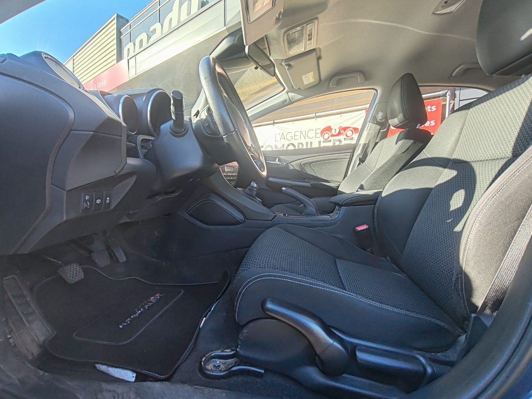 Honda Civic — 25