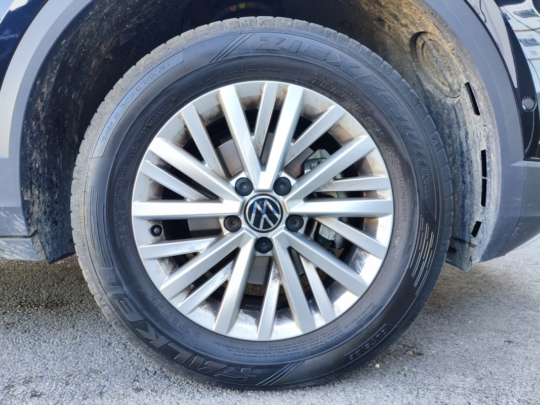 Volkswagen T-roc — 30