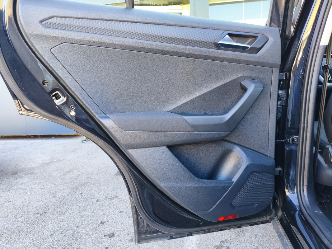 Volkswagen T-roc — 27