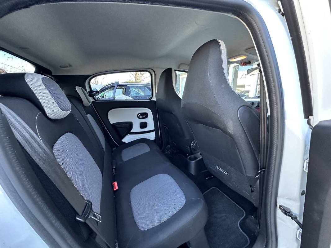 Renault Twingo — 18