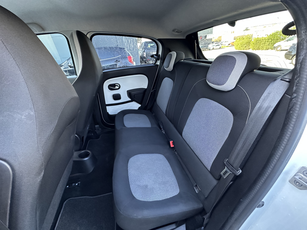 Renault Twingo — 16