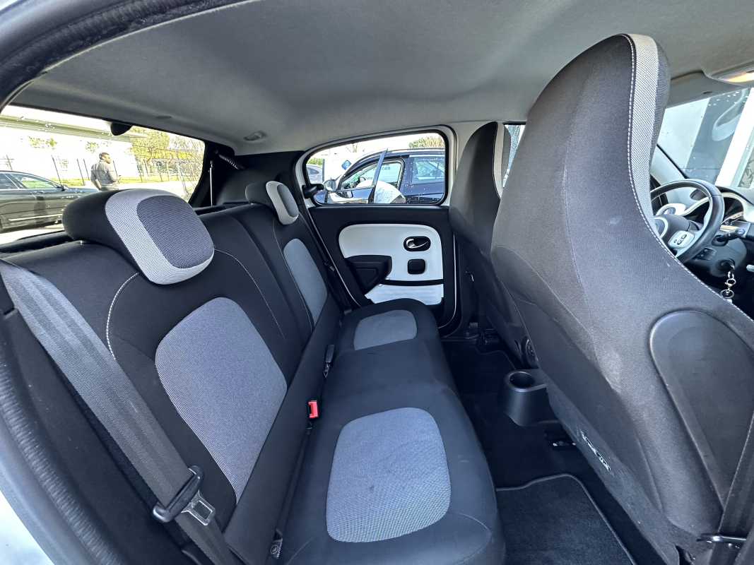 Renault Twingo — 19